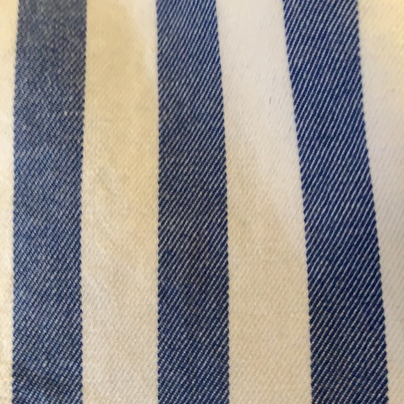 Bershka Button Down Shirt - Picture 6 of 7